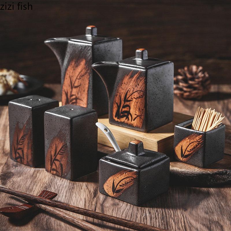 Creative Ceramic Oil Bottles Spice Jar Salt and Pepper Shakers Home Kitchen Spice Tools Seasoning Jars Box Kitchen Accessories