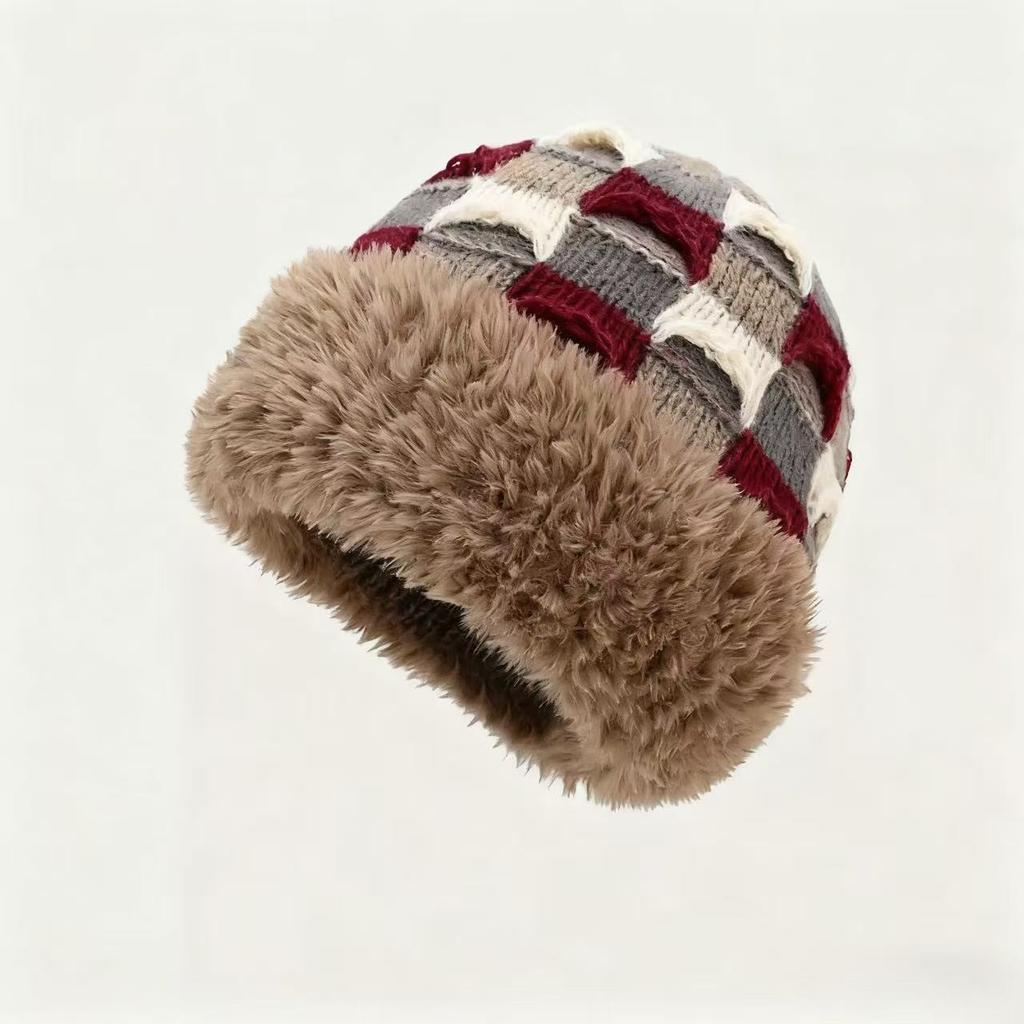 Neuer Damen Herbst- und Winterwollhut Farbspleißung Verdickte Strickmütze Plüsch Warm Mode Vielseitig Kaltmütze Großhandel