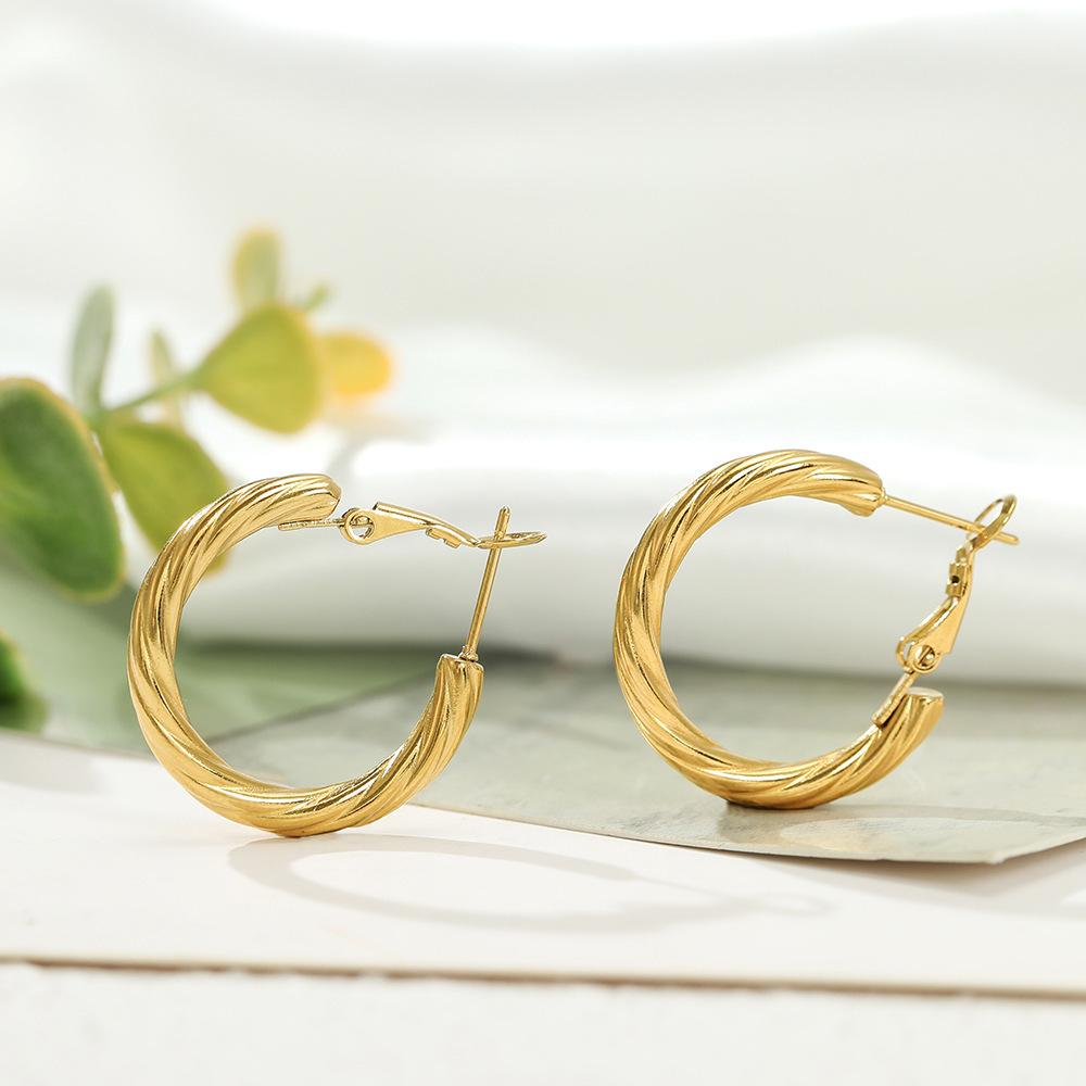 Round Wire Earrings, Twisted Wire, Ear Buckle, Real Gold Electroplating Process, Simple And Fashionable Wind Earrings