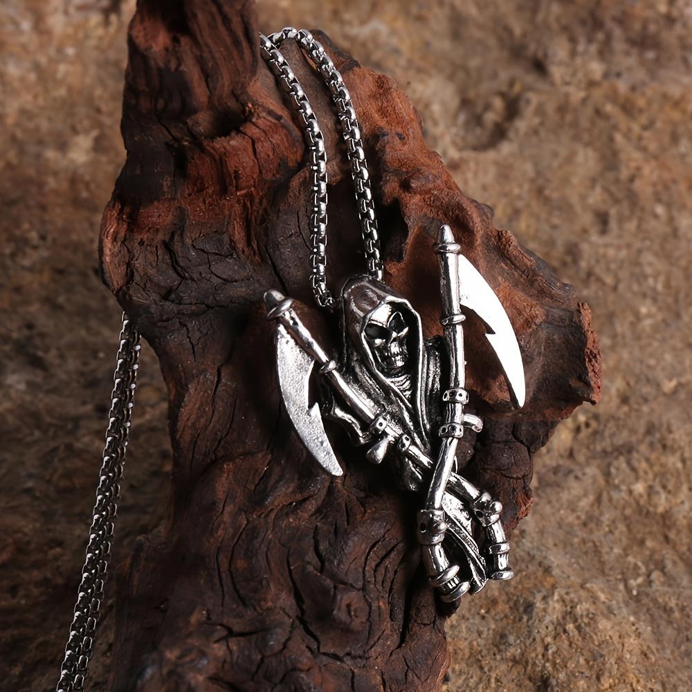 Men's Gothic Skull Pendant Necklace, simple design, suitable for everyday wear and parties.