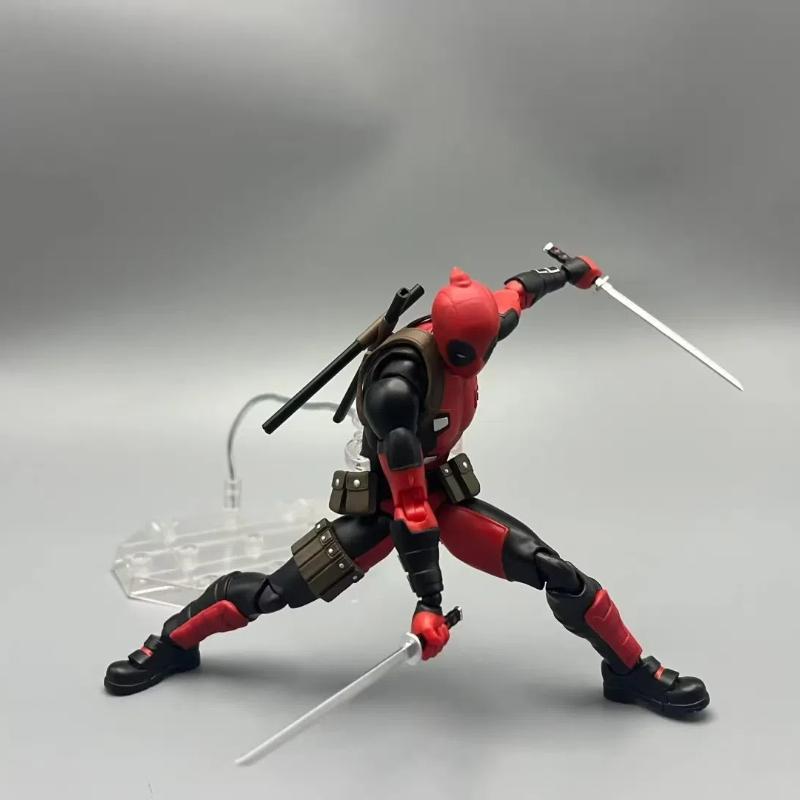 Hot 16Cm Anime Deadpool Mafex 082 X-Men Action Figures Comic Version Collectable Model Doll Cool Boys Birthday Festival Gifts