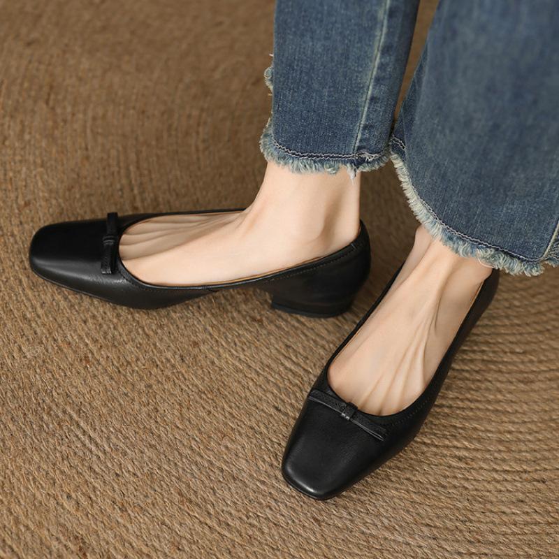 

New women s casual single shoes shallow mouth round head beef tendon sole four seasons lazy shoes comfortable low heel large size soft sole leather 40 чёрный