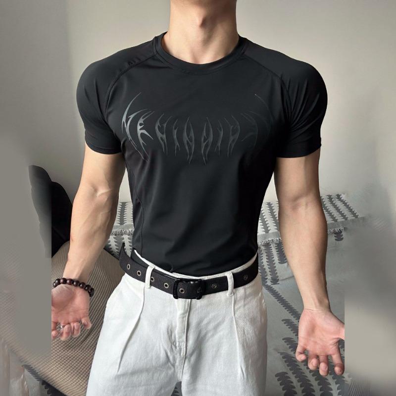 Sportliches schnelltrocknendes kurzärmeliges T-Shirt mit coolen Ärmeln und hoch elastisches Fitness-Trainings-Top