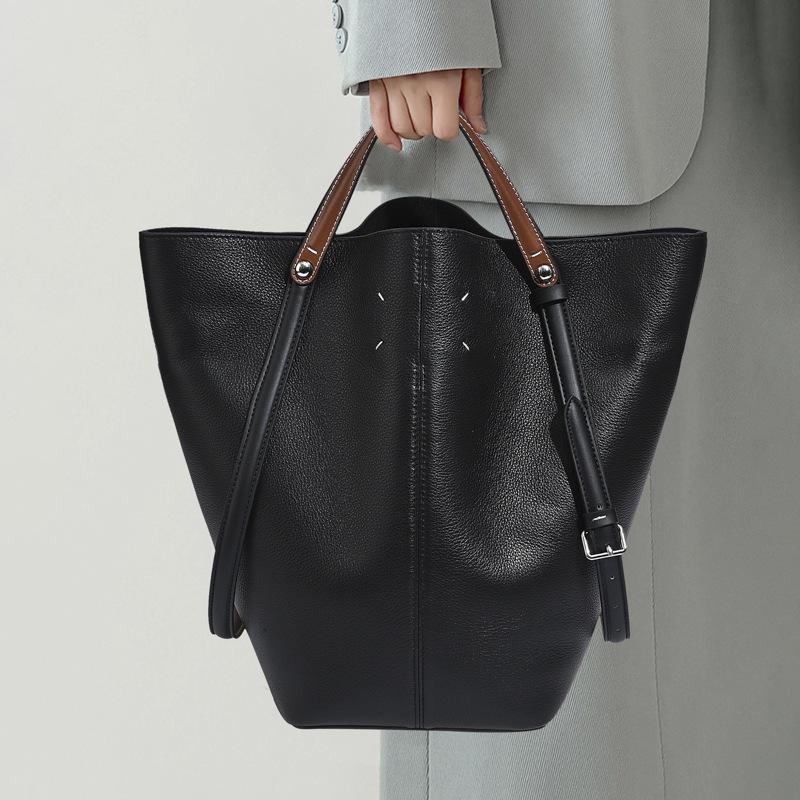 2025 Women's MM6 Equestrian Tote: Large-Capacity Cowhide Handbag, Stylish Commuter Bucket Bag