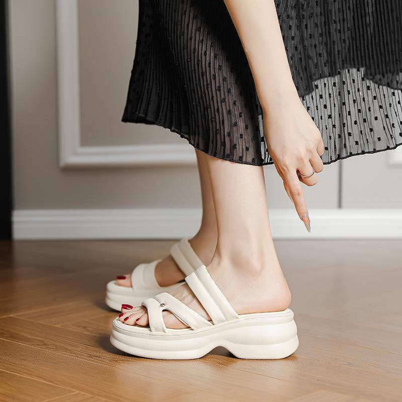 Thick Bottom Heightening Casual White with Skirt Outer Wear 2025 Summer New Versatile Fashion Seaside Beach Cool Slippers Women