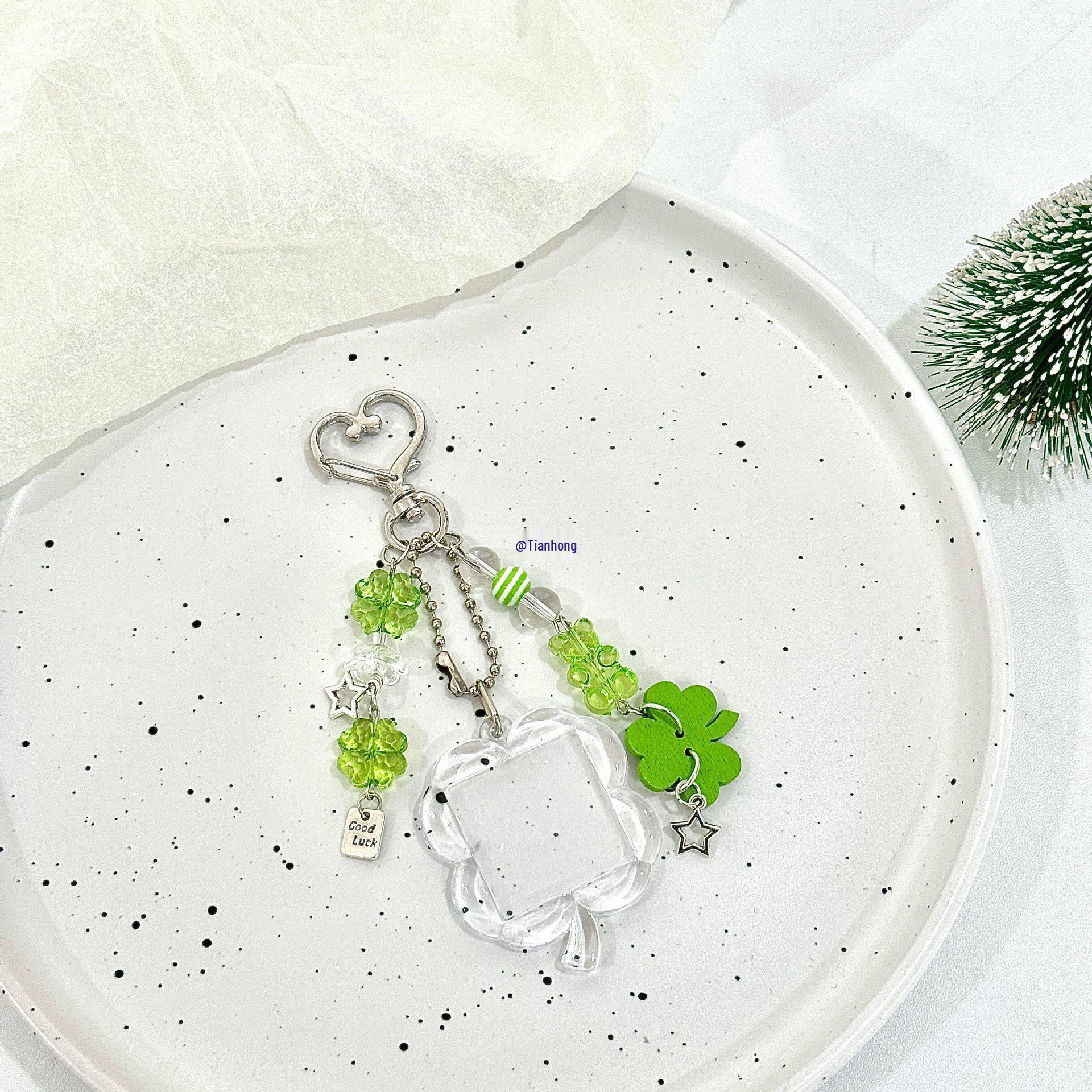 

Брелок-подвеска «Клевер на удачу» и шнурок для мобильного телефона 1-pack holds cards 1 inch