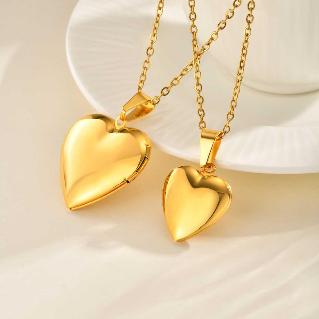 Photos Customize Stainless Steel Pendant Necklace for Women, Gold Plated Heart Photo Locket Openable Necklace Jewelry Gift