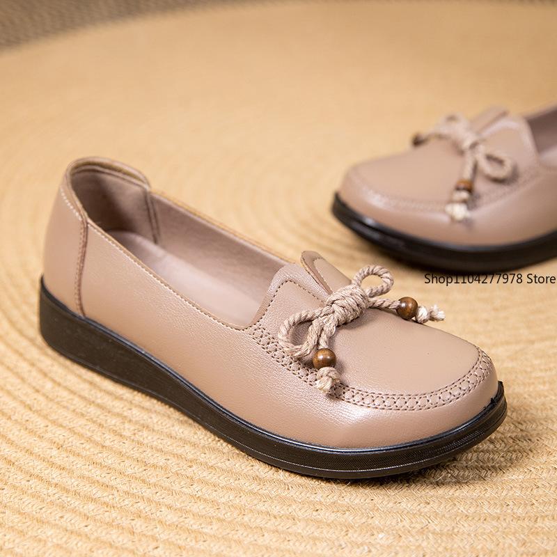 Fashion PU Leather Wedge Fashion Women Flats Black Designer Shoes Breathable Shoes Women Moccasins Casual Shoes Female Plus Size