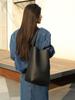 2025 Retro Women's Genuine Leather Bucket Tote Bag - Large Capacity Single Shoulder Bag