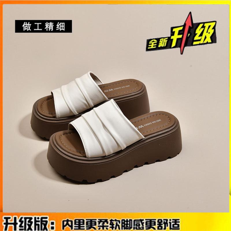 Thick-bottomed heightening cool slippers for women's summer wear 2025 new models with skirts, beach one-word drag, small muffin slippers