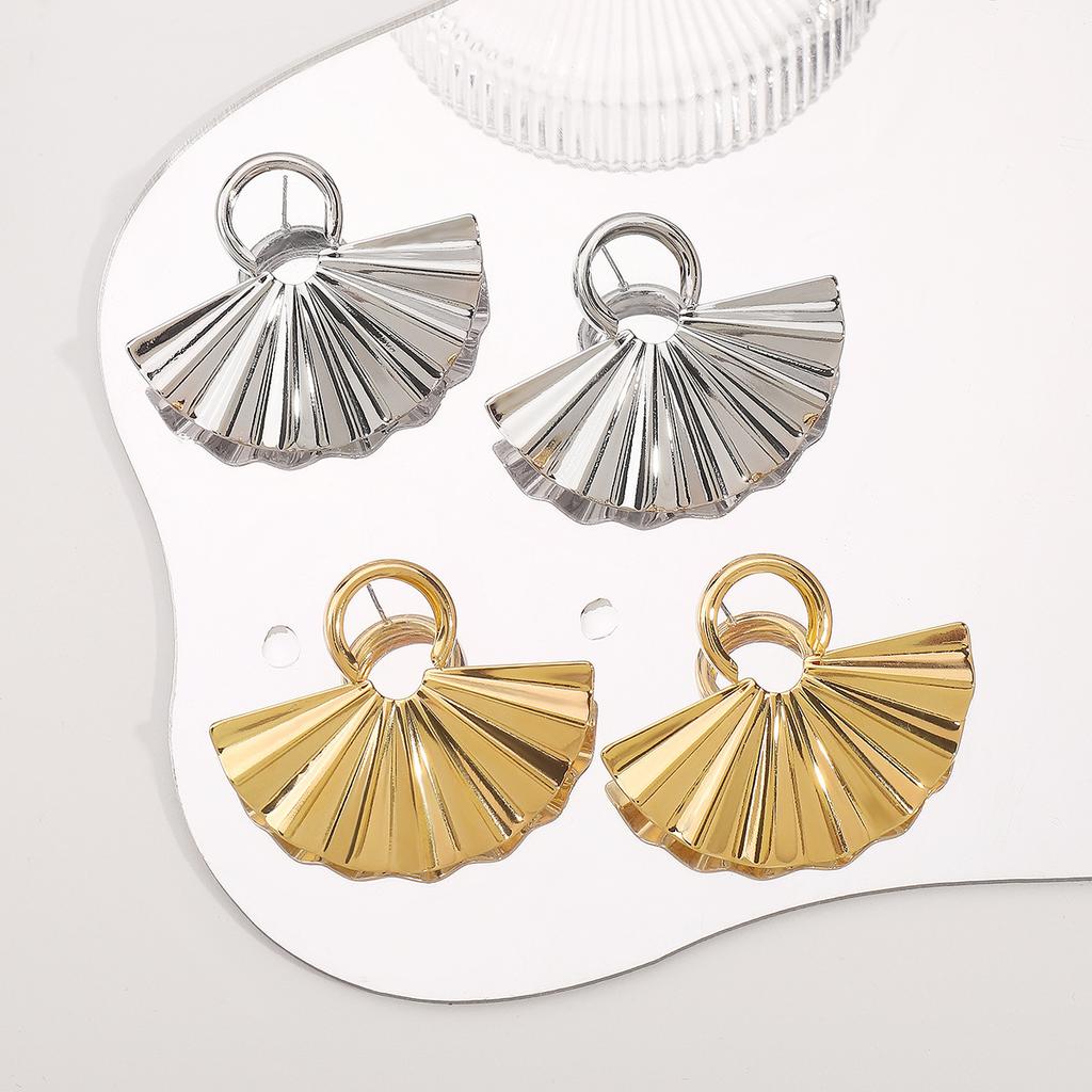 European and American jewelry exaggerated metal fan-shaped pleated texture geometric stud earrings fashion temperament versatile earrings