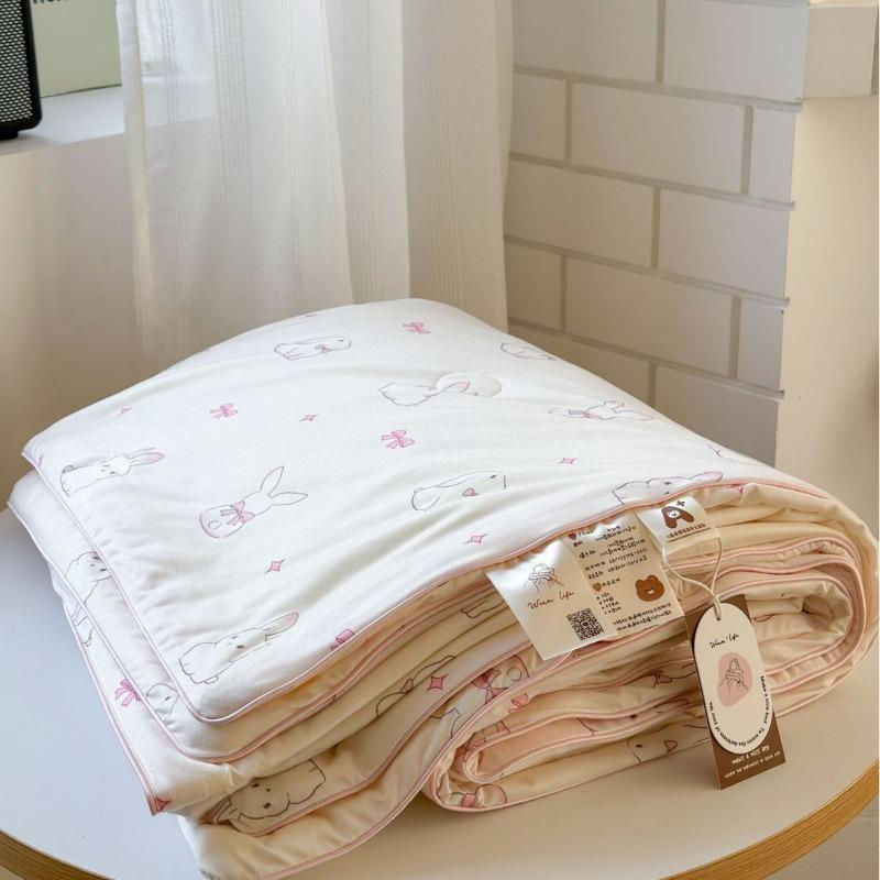 Lightweight Knitted Comforter Cute Cartoon Pattern Skin Friendly Thin Summer Quilt Air Conditioner Duvet for Home
