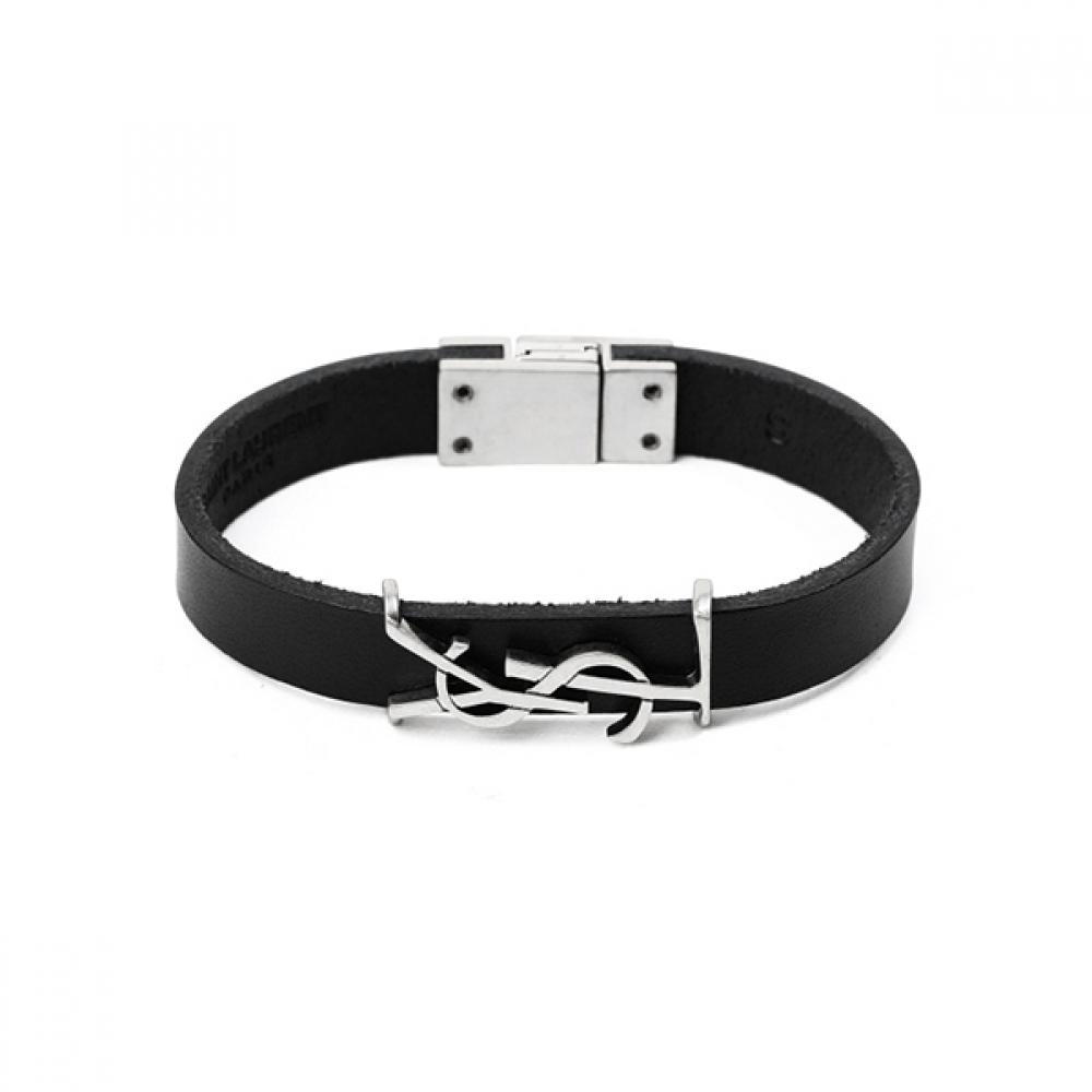 

Saint Laurent 708815 0ih0e 1000 Cassandra З монограмою Opium Срібний шкіряний браслет 708815 0IH0E 1000 (L)