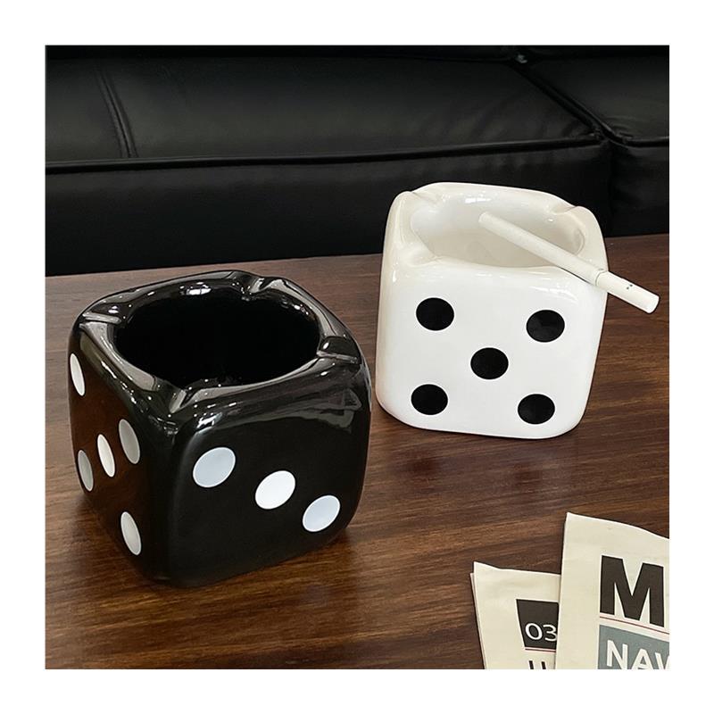 High-End Creative Ceramic Ashtray: Unique Tabletop Gift for Boyfriend, Trendy & Stylish