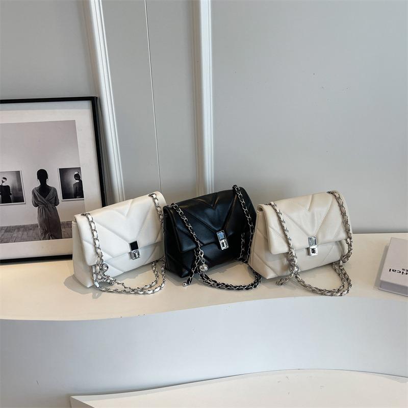 Embroidery thread chain bag women's spring and summer new niche design large capacity shoulder messenger bag versatile small square bag