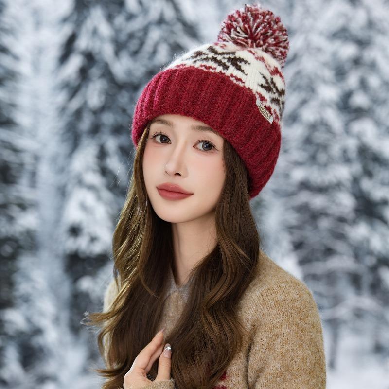 Autumn and Winter Hats, Women's Thickened and Warm Rabbit Fur Knitted Hats, Fashionable Versatile Wool Hats, Ear Protectors, and Headcaps.