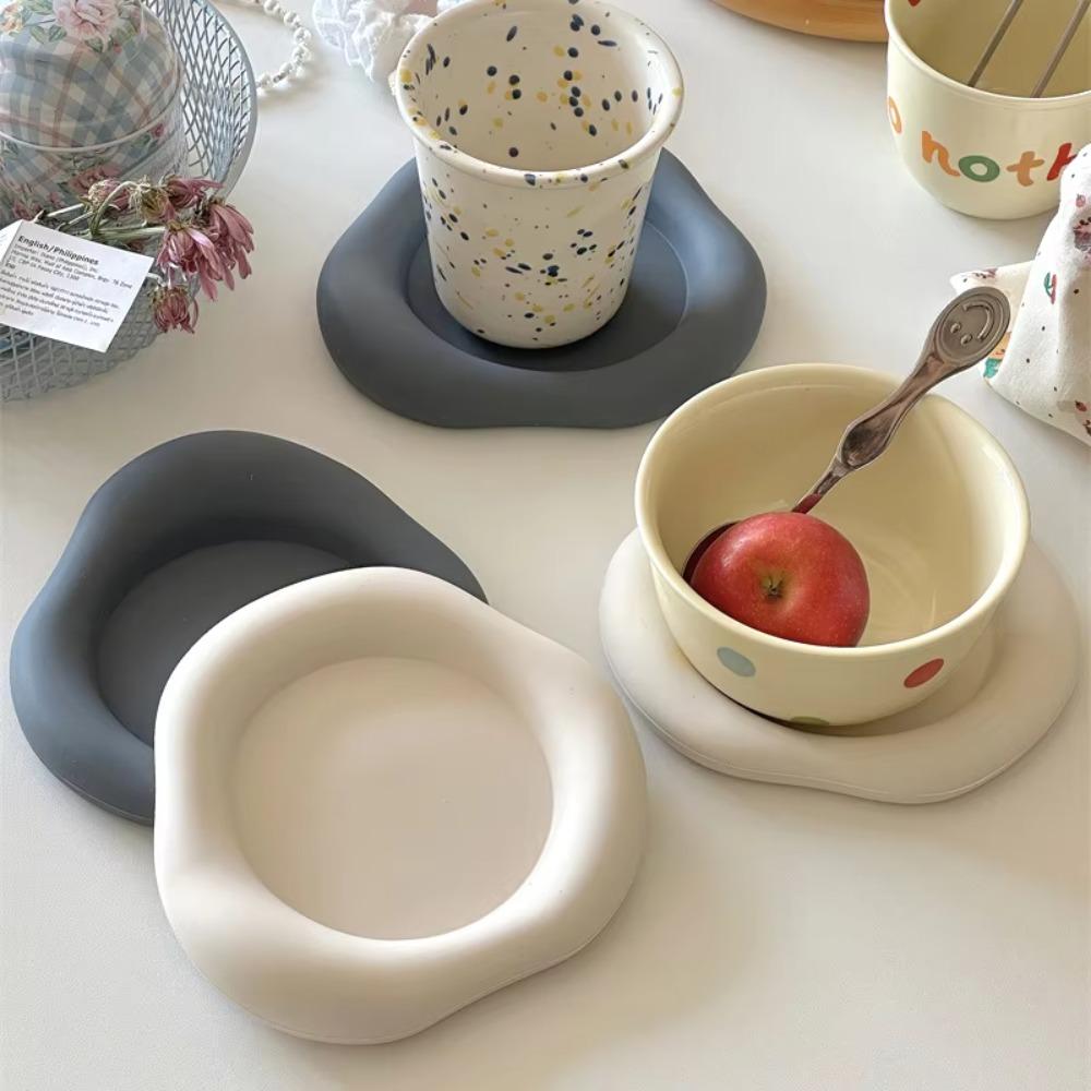 

2PCS Slip Resistant Drink Cup Mat Heatproof Heat Insulated Pad Placemat Coffee Hot Pad Photo Props білий
