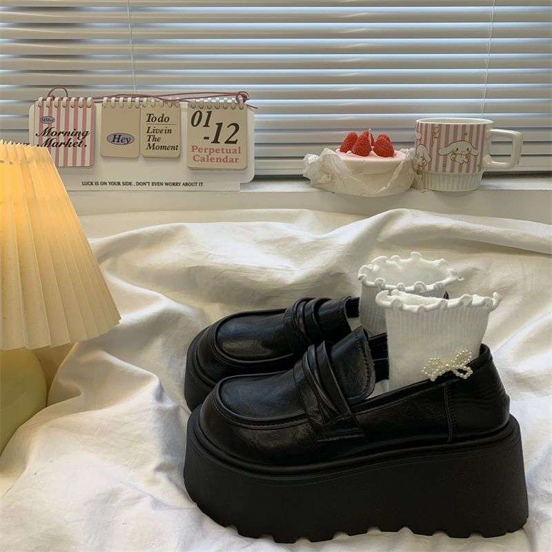 

Small man thick-soled British style small leather shoes women s 2025 autumn new models increase height versatile one-pedal loafer shoes tide 35 чёрный