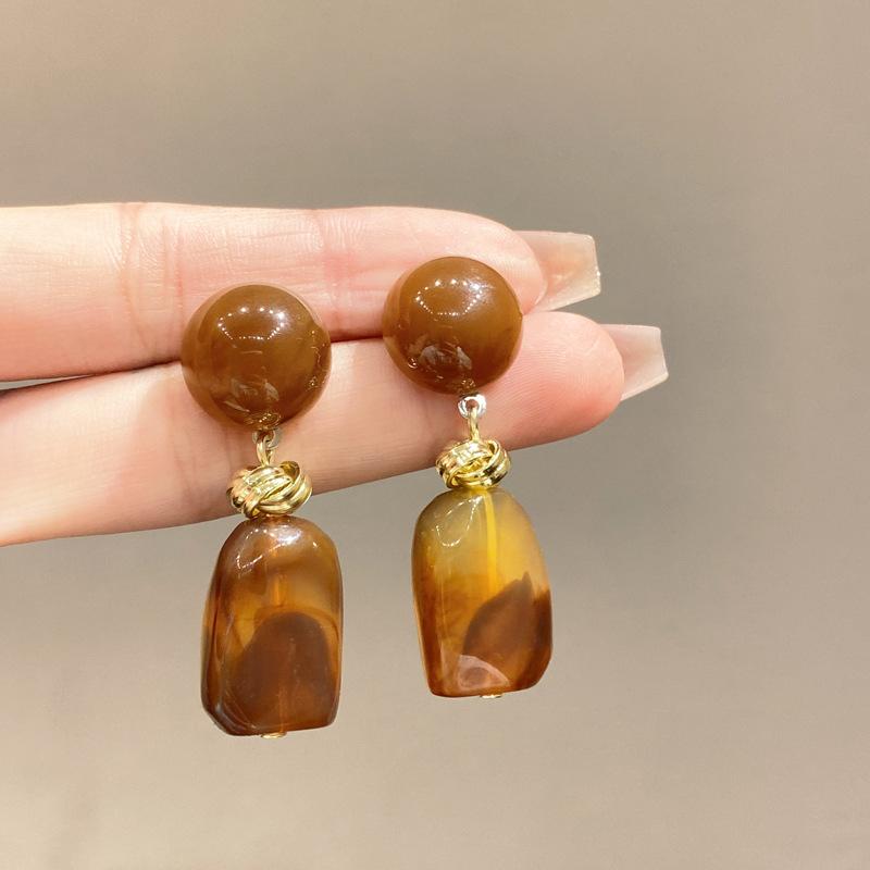 Maillard Geometric Butterfly Coffee Earrings For Women  Vintage Studs Personality Drop Earrings Luxury Designer Jewelry