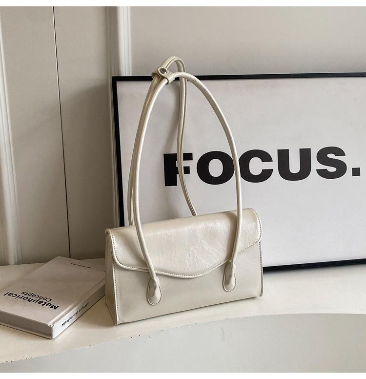 

Korean niche underarm bag women s 2025 new trendy fashion portable commuter bag versatile large-capacity shoulder bag