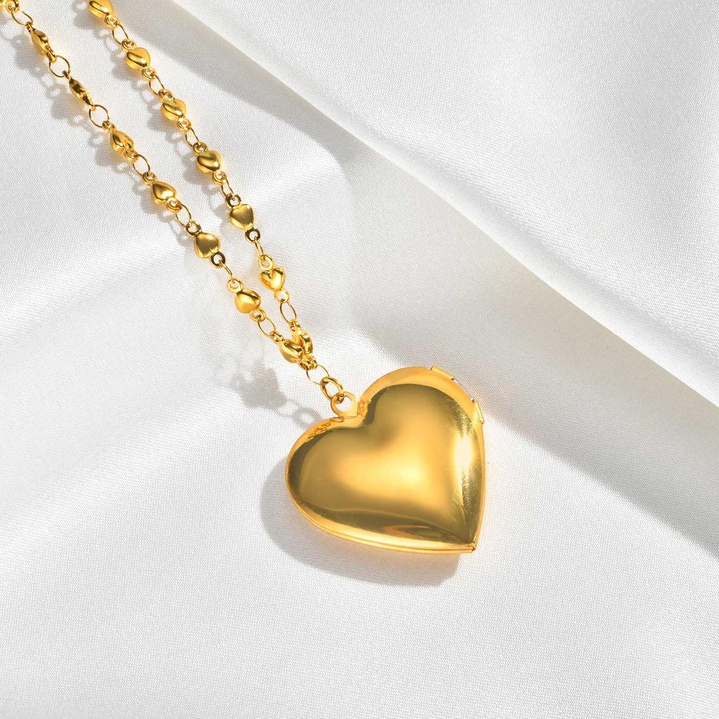 Romantic Heart Locket Pendant for Women Stainless Steel Photo Frame Openable Necklace Heart Chain Necklaces Charm Jewelry Gift