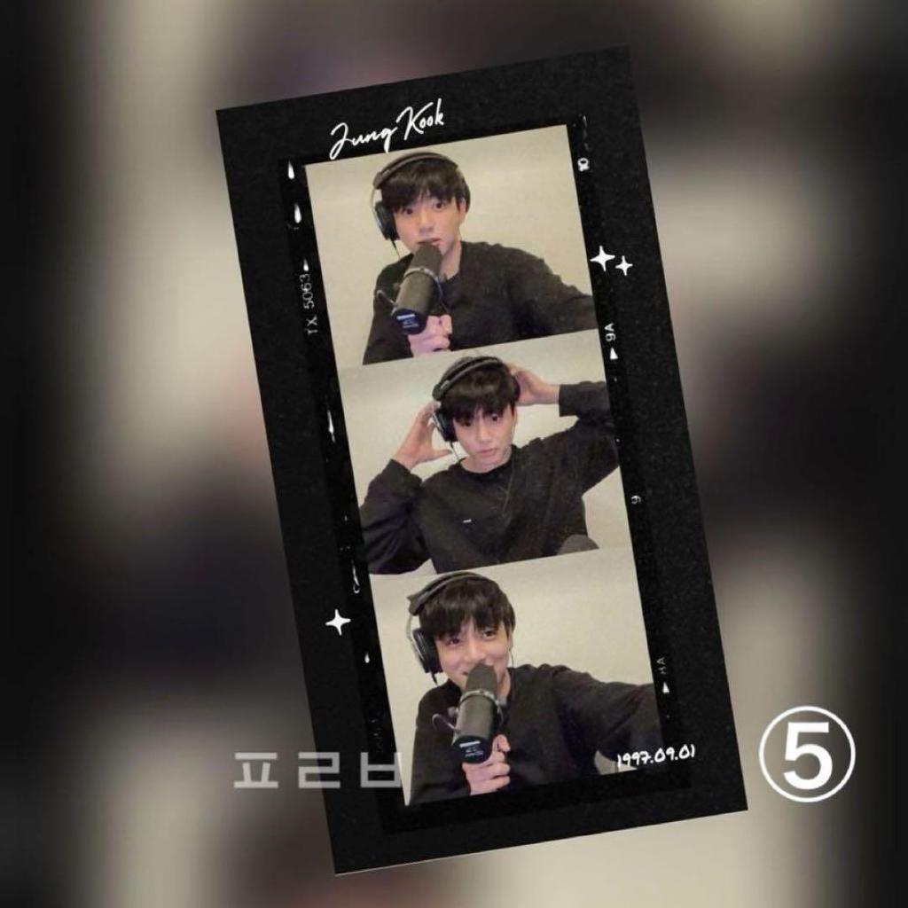 [USED] Exclusive BTS Jungkook Microphone Leather Key Ring (Korean Maker) Photo Ticket
