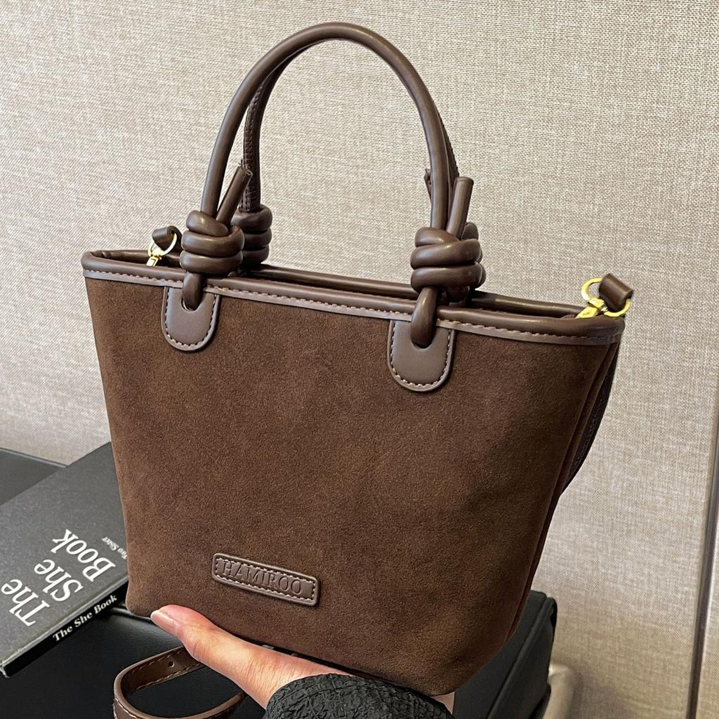 Niche high-end retro matte bag women's 2025 new messenger bag trendy fashion vegetable basket single shoulder bucket bag