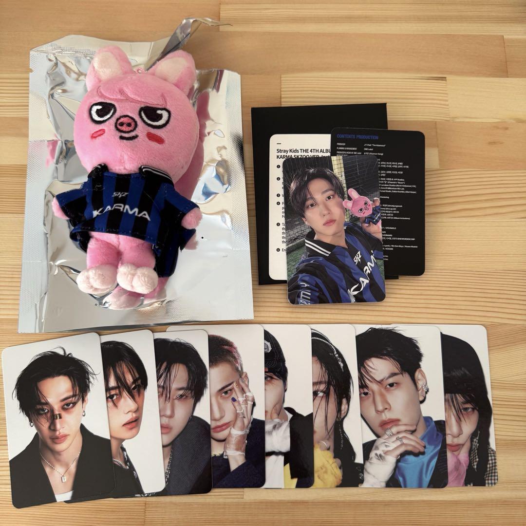 

[USED] straykids SKZ KARMA SKZOOVER Changbin Toekki