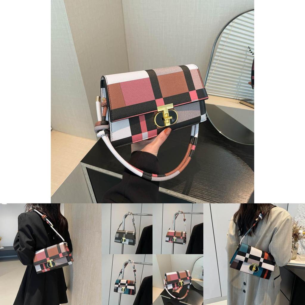 Stylish And Minimalist Shoulder Bag With Large Capacity For Everyday Use In Black Pink And Blue