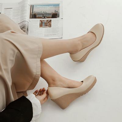 Fashion 2025 New High Heels Women Wedges Shoes Casual Woman Shoes Elegant Ladies Soft Comfortable Female Footwear Office Work Shoes