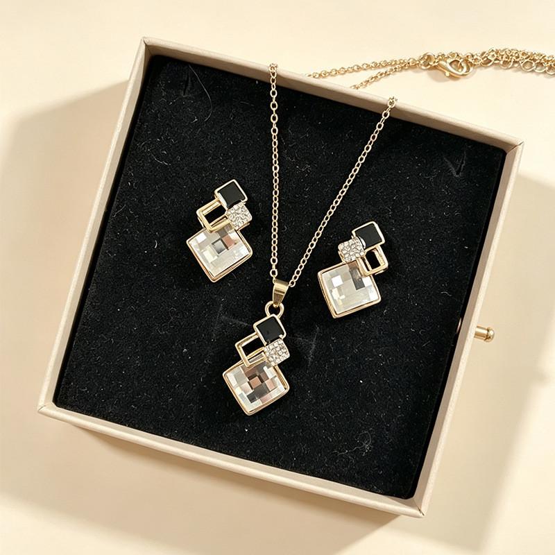 Geometric Alloy Necklace Earring Set With Cubic Zirconia For Daily Fashion Women