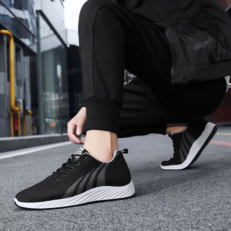 Shoes for Men Summer Men Flying Woven Breathable Running Sneakers Outdoor Non Slip Comfortable Man Casual Sports Shoes Masculino