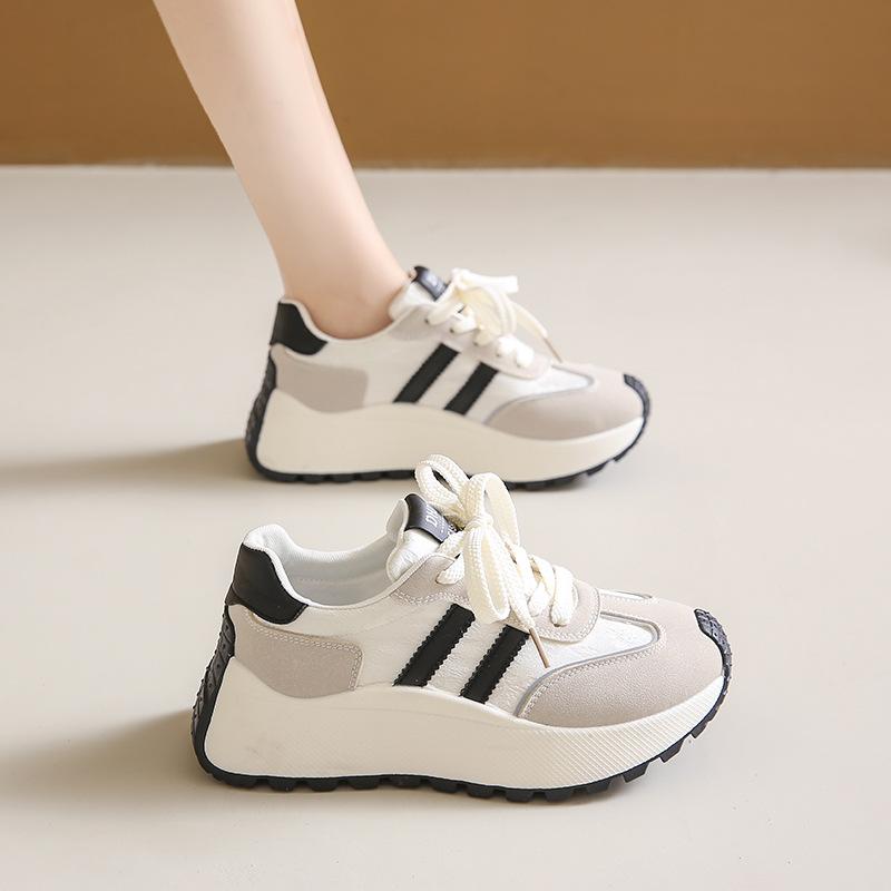 

Women s shoes 2025 summer new light non-slip explosive retro sports shoes fashionable versatile flat casual board shoes 40