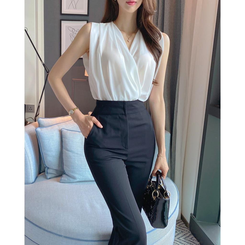 Shipping and updated sizes, chic summer new French V-neck sleeveless shirt, slimming elegant versatile top