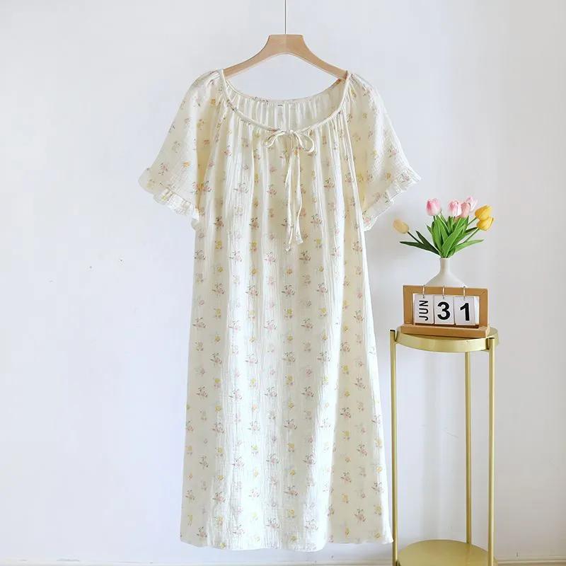Women's Lightweight Summer Short-Sleeve Nightgown: A Simple, Double-Layered, Loose-Fitting, Breathable Knee-Length Dress