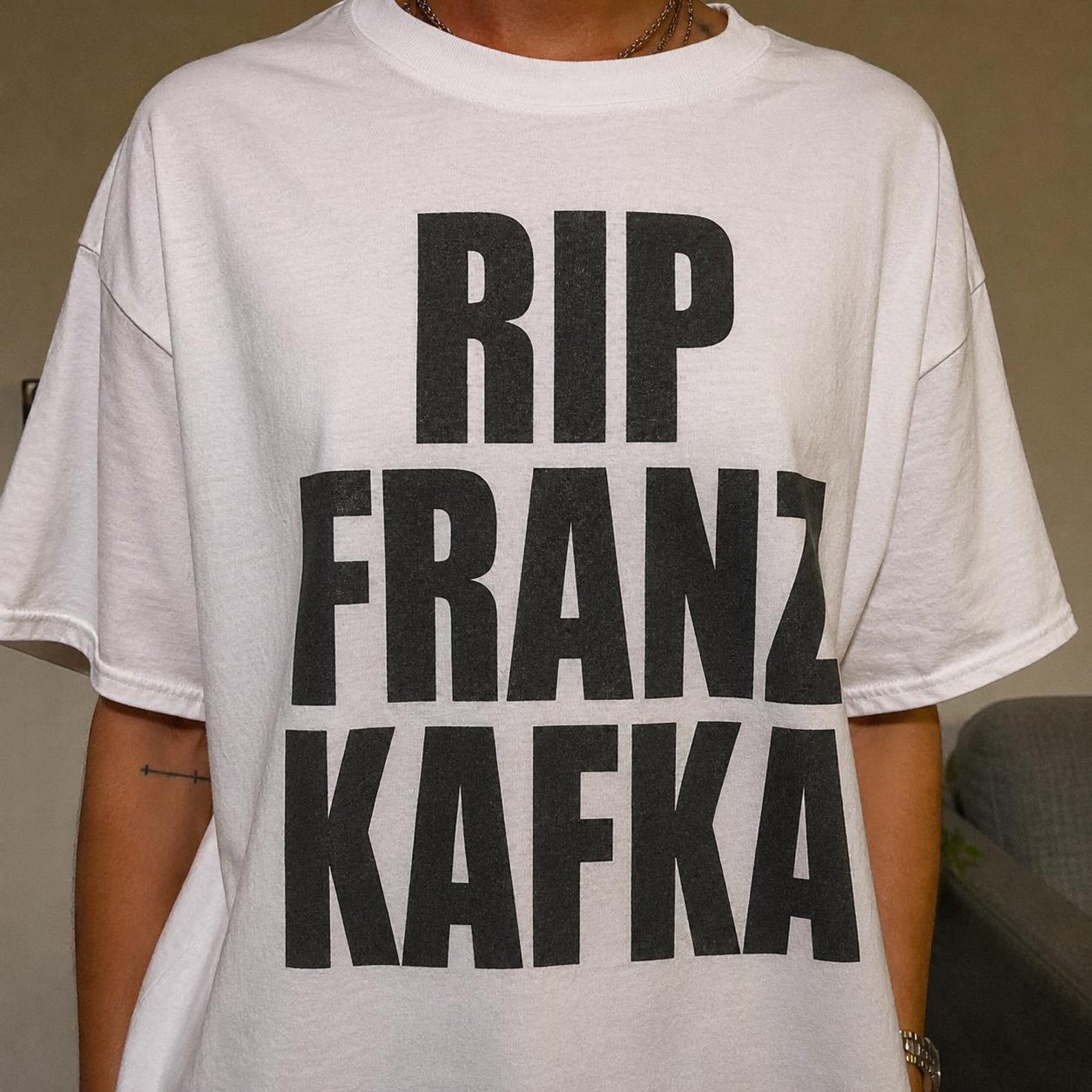 Футболка RIP Франц Кафка, Литературная футболка «Превращение», Рубашка в стиле Dark Academia Goth 3XL