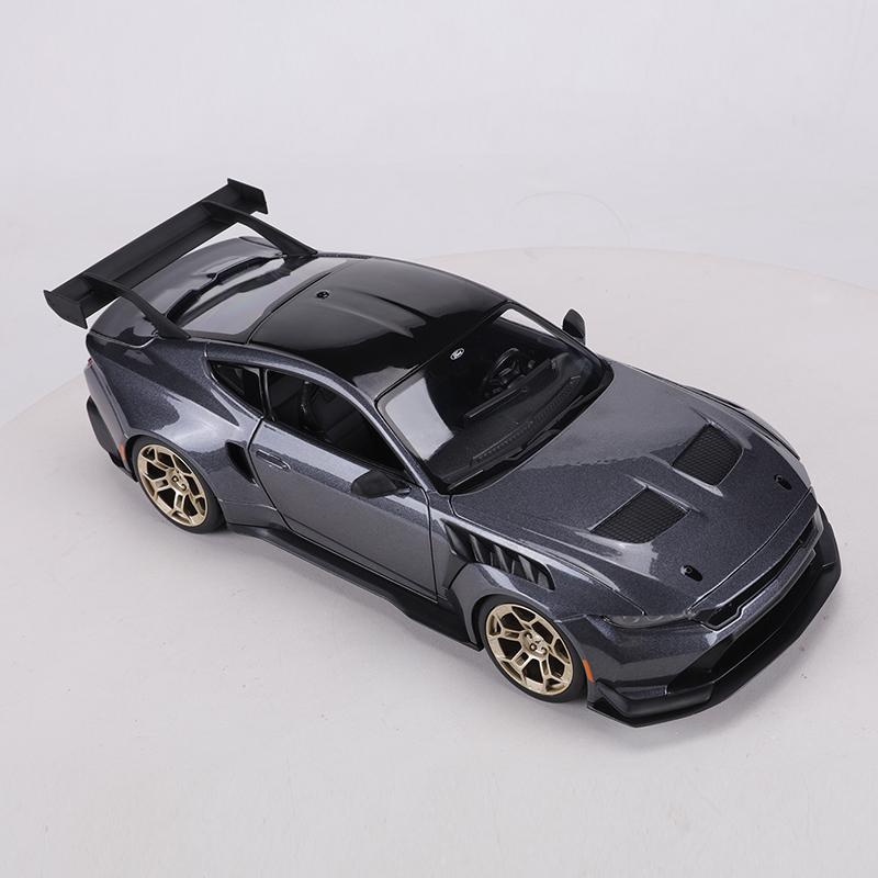 Maisto 1:18 2025 Ford Mustang GTD Gray Alloy Model Car