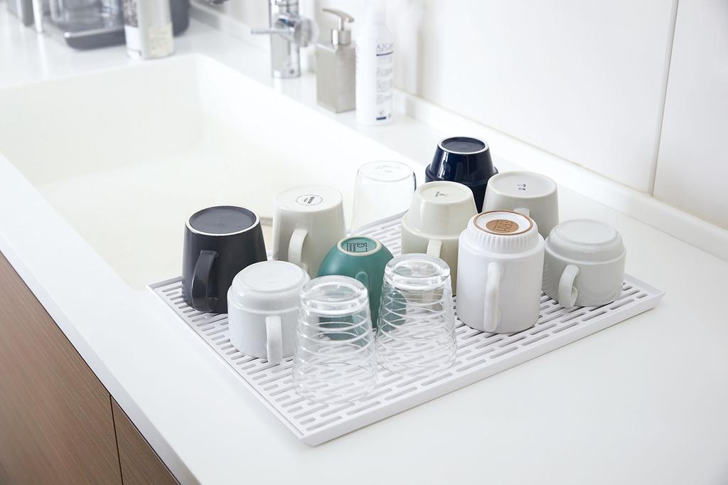 Yamazaki Jitsugyo Wide Glass & Mug Stand White Approx. W42.5 X D30.7 X H1.5cm Tower Drainer Glass Stand 3328