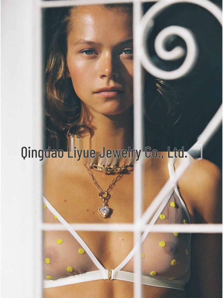 Minimalist Red Gemstone Heart Pendant Necklace - Women's Luxury Jewelry