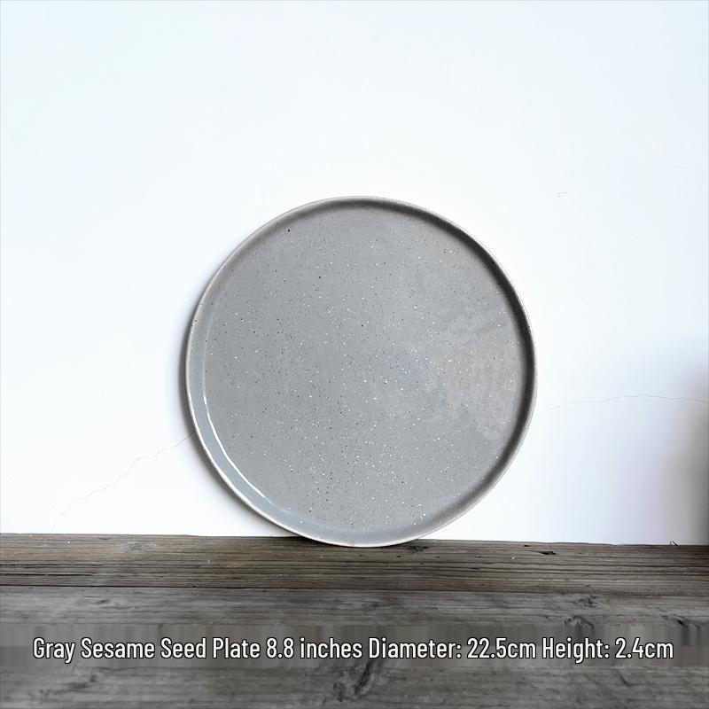Piatti in Ceramica Raffinatamente Lavorati: Design Decorativi, Bassi, Profondi e da Insalata con Piccoli Difetti