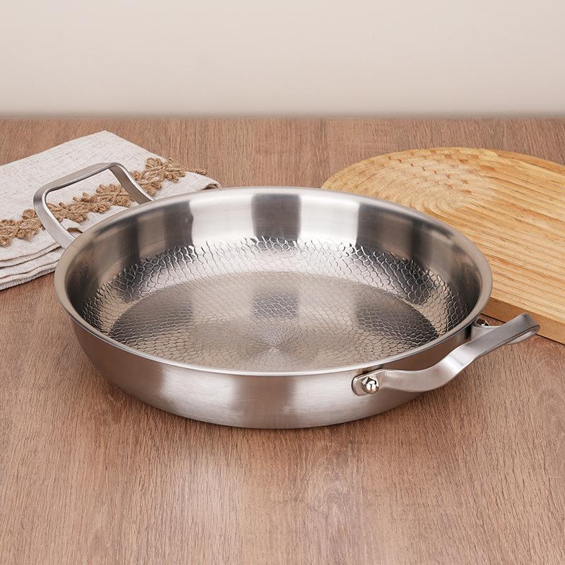 Titanium Hammer Pattern Double Ear Frying Pan for Home Use, Uncoated Flat Bottomed Frying Steak, Non Stick Pan