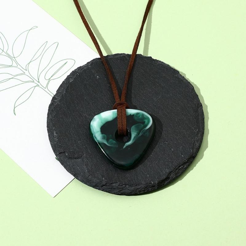 Resin Coraline Stone Necklace Chain Pendant Green Stone Necklace Triangles Charm Rope Chain Halloween Jewelry Accessory