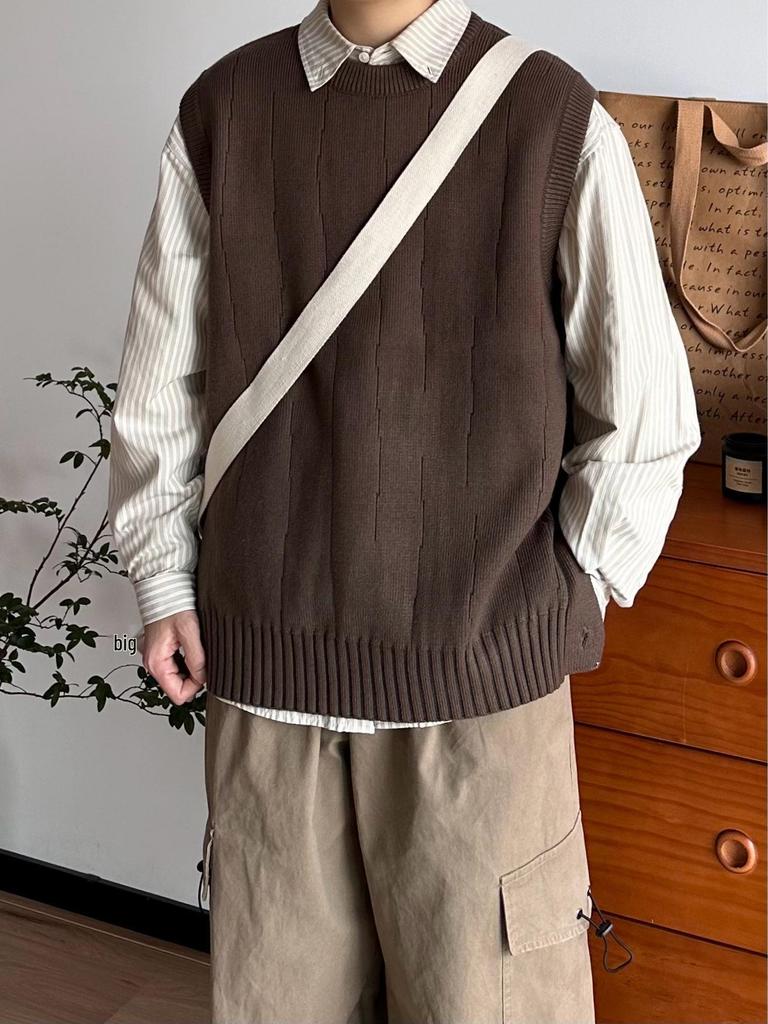 Men's High-End Retro Japanese Sleeveless Sweater Vest - Autumn/Winter Fashion