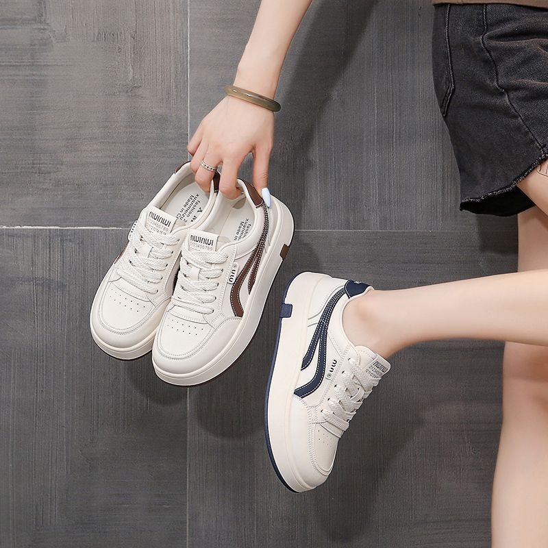 Thick-soled Women's New Autumn Versatile Shoes Increase Height and Show Feet Small Leisure Sports Students Soft-soled Versatile Board Shoes