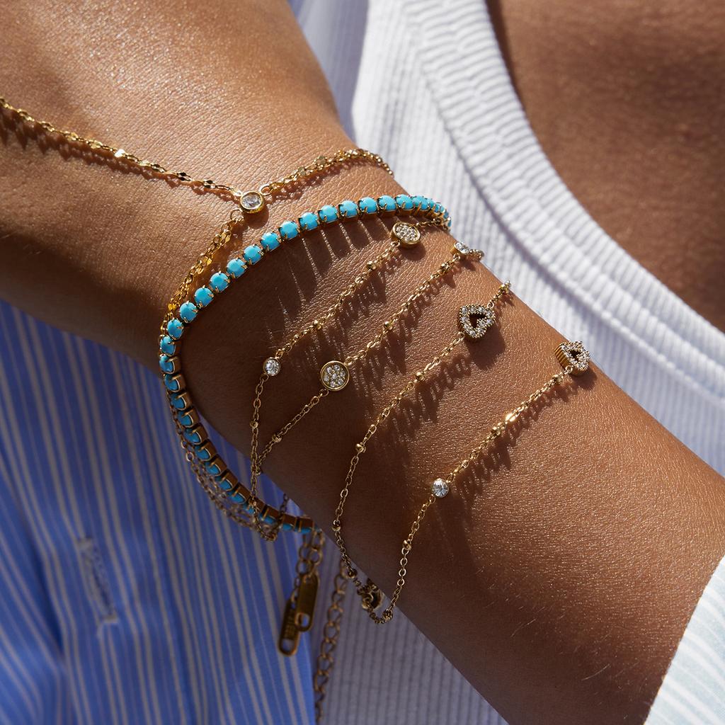 Delikat armband 18k guld nischdesign dubbellagerkedja QT-spänne armband