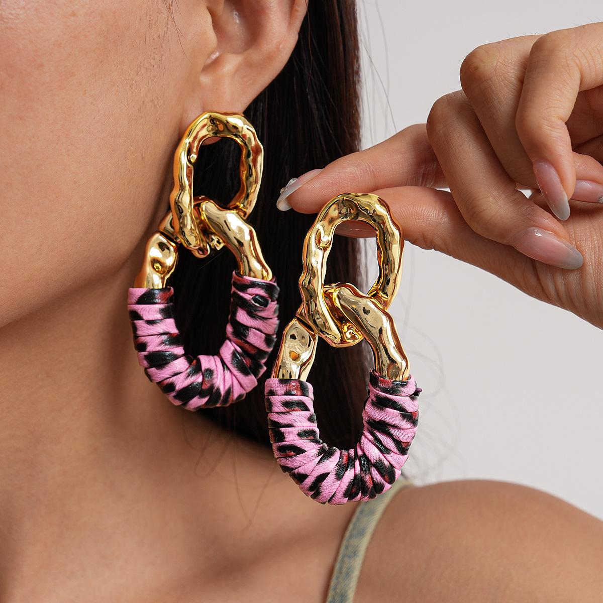 

Geometric Oval Silver Needle Earrings, High-end and Elegant Earrings for Women