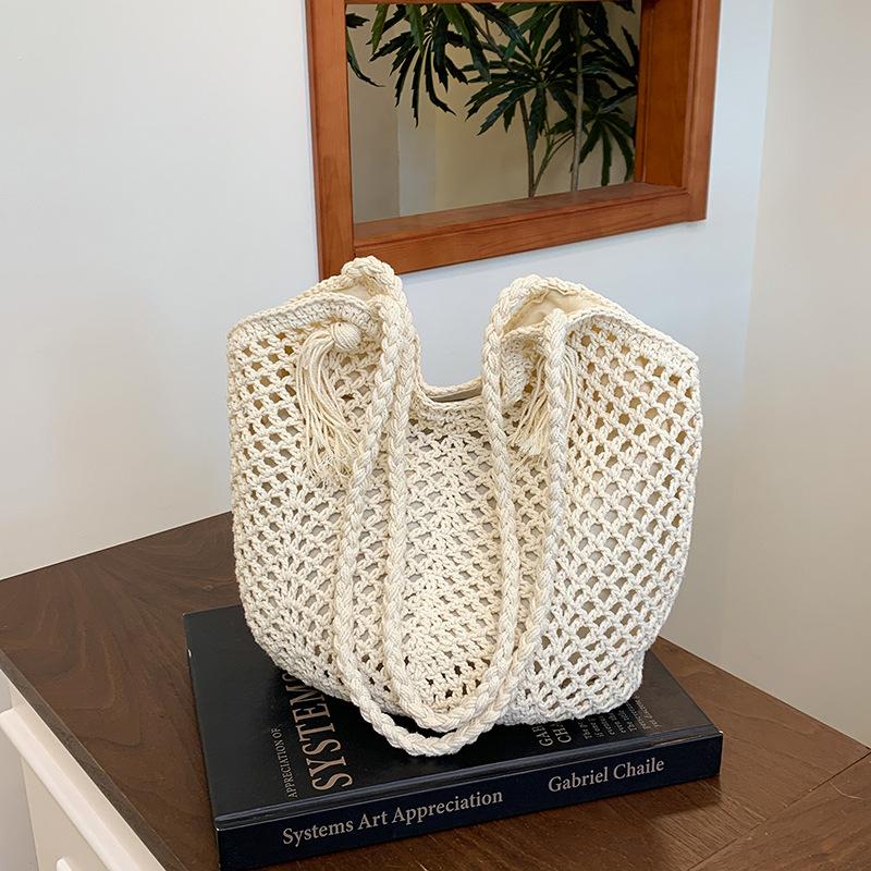 Large Capacity Hollow Knitted Bag Women's Summer New Shoulder Woven Bag Seaside Vacation Beach Bag