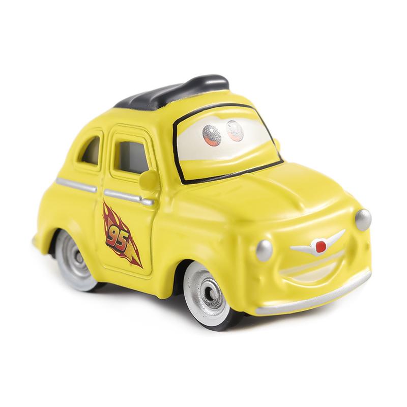 Pixar Cars 3 Giocattoli Saetta McQueen Mack Zio Collezione 1:55 Veicoli Diecast Auto in Lega Modello Giocattolo Per Bambini Regali