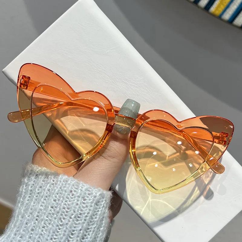 

Fashionable New Gradient Love Children s Sunglasses lovely Super lovely Baby Sun elegant functional durable Glasses 1PC