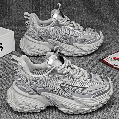 Fashionable Breathable Men's Motorcycle Boots 2024 New Style Streetwear Anti-slip Tire Shoes Versatile Casual Trendy Sneakers